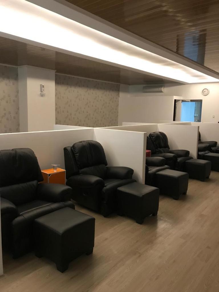 Heavenly Land Family Hotel Палембанг Экстерьер фото